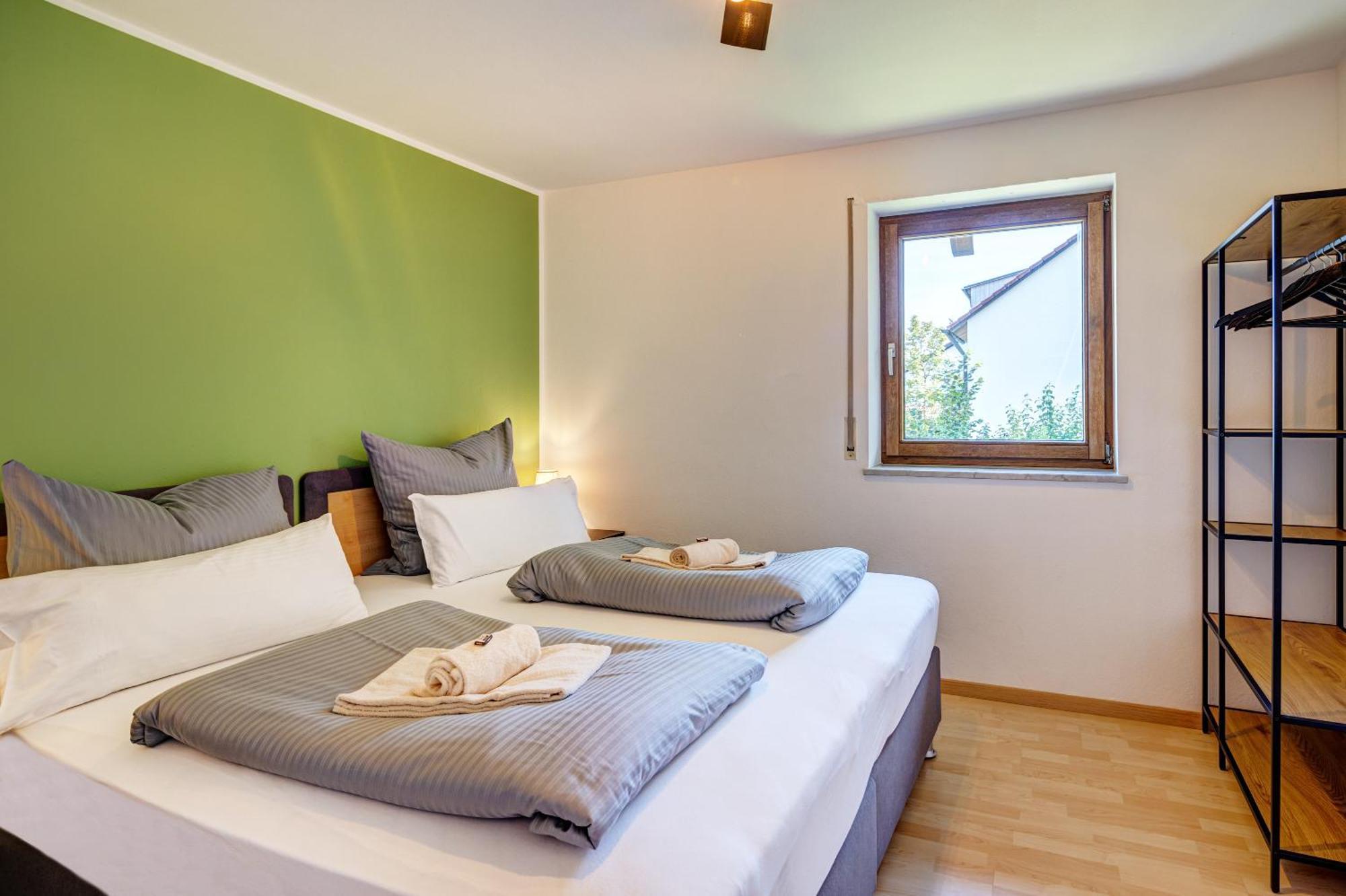 Moderne Maisonette Mit Garten อุนเทอร์ชไลสส์ไฮม์ ภายนอก รูปภาพ