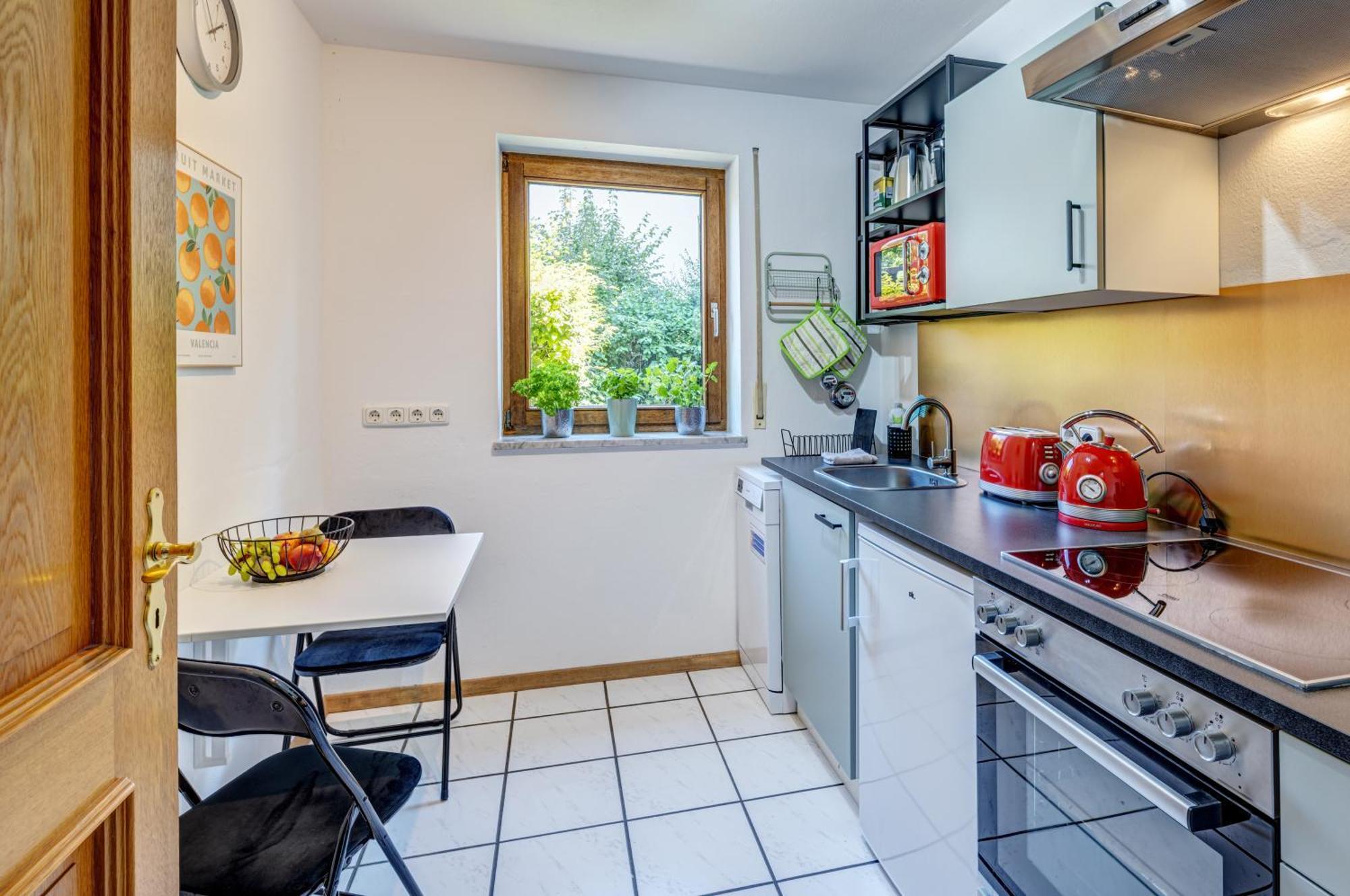 Moderne Maisonette Mit Garten อุนเทอร์ชไลสส์ไฮม์ ภายนอก รูปภาพ