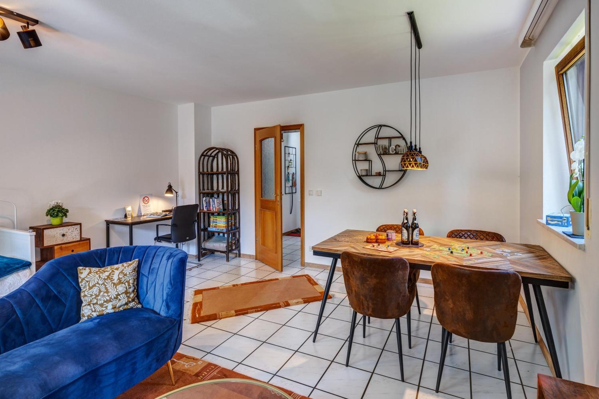 Moderne Maisonette Mit Garten อุนเทอร์ชไลสส์ไฮม์ ภายนอก รูปภาพ